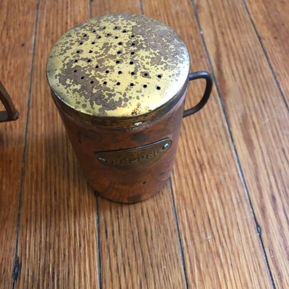 Vintage Cooper Set of 3 Pepper Shake Frying Pan - Picture 6 of 8